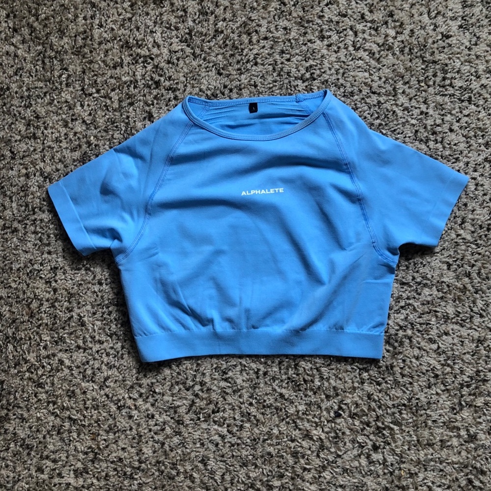 Alphalete crop top